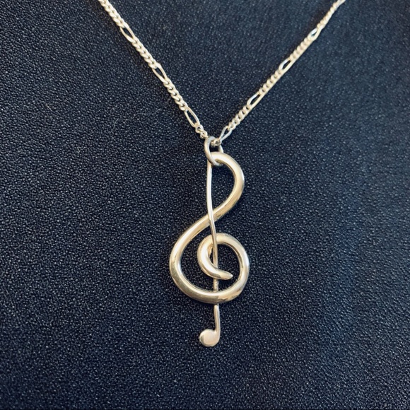 Silverstone Jewellery Designs Jewelry - ✨Host pick ✨ Treble clef handmade silver pendant